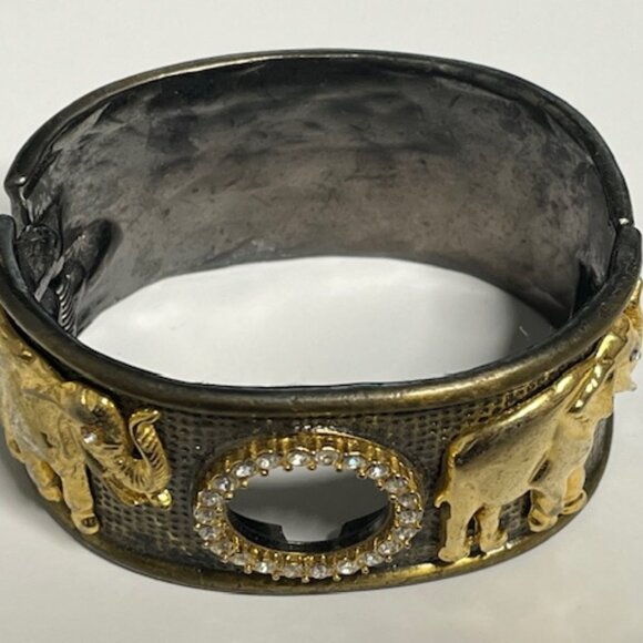 VTG Elephant Rhinestones Hinged Bangle Bracelet Gold Antiqued Tone - Picture 3 of 16